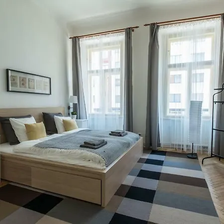 Moderm Downtown Apartment Prag